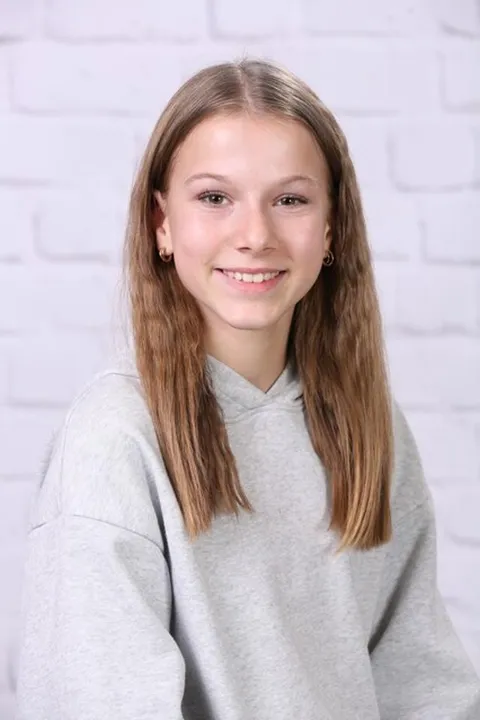 1. Bild von Golda G. aus seiner Sedcard