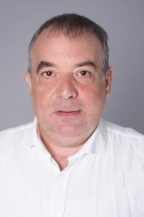 Karsten S. ist ein männliches Actors Model mit braunen Augen und grauen Haaren aus Stuttgart