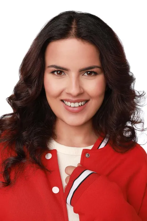 Rawan S. ist ein weibliches People of Color Model mit braunen Augen und rot-braunen Haaren aus Stuttgart