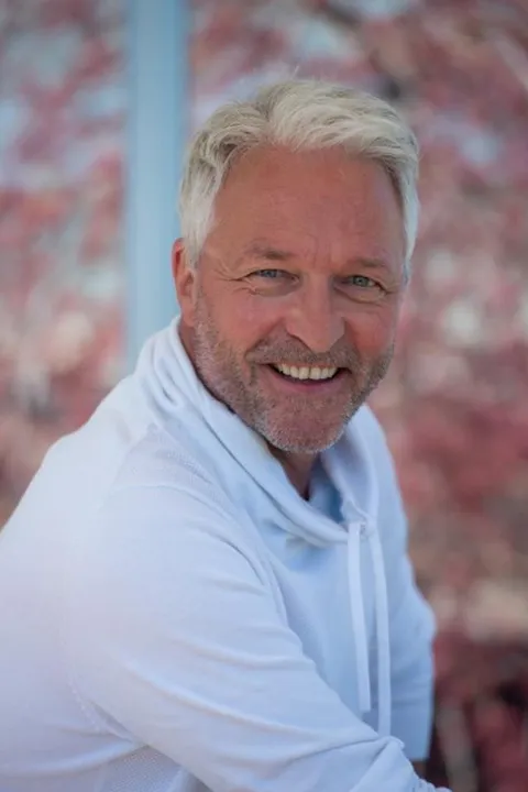 2. Bild von Rainer R. aus seiner Sedcard
