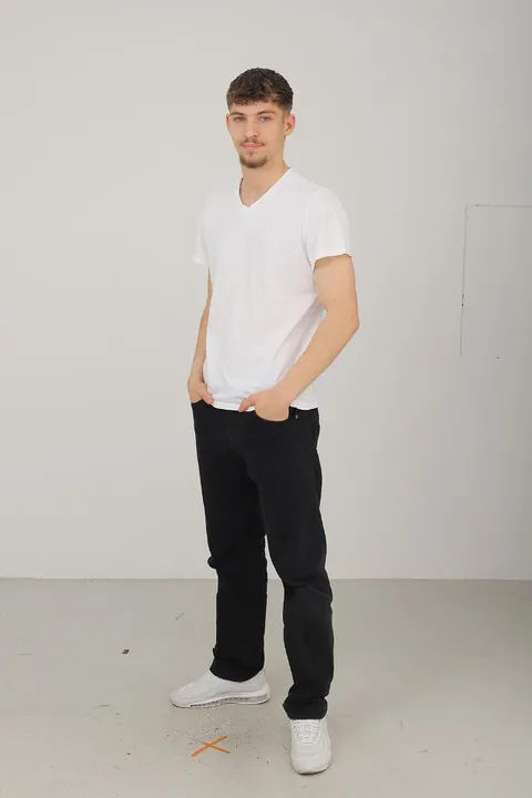 6. Bild von Dean D. aus seiner Sedcard