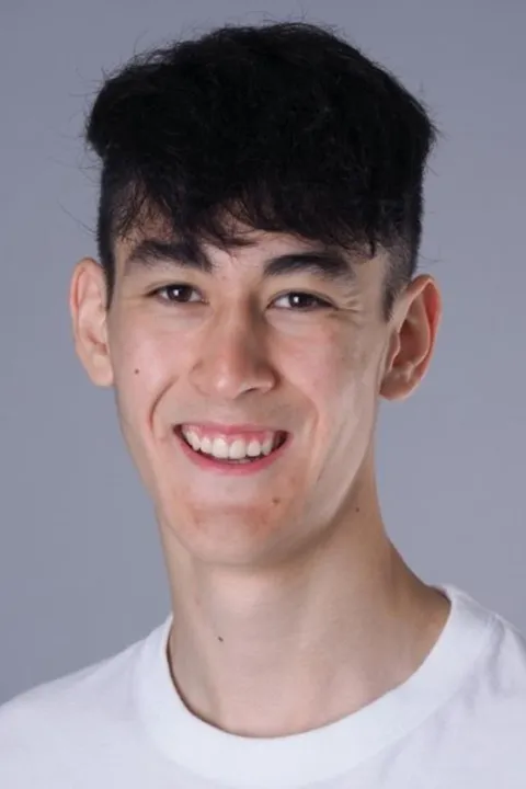 Jan S. ist ein männliches People Model mit braunen Augen und schwarzen Haaren aus Stuttgart