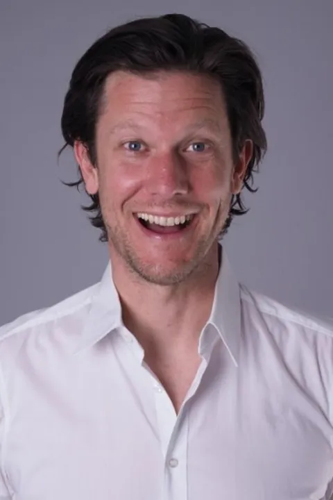 Jakob N. ist ein männliches Actors Model mit blauen Augen und braunen Haaren aus Stuttgart
