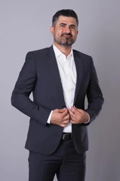 4. Bild von Hussein H. aus seiner Sedcard