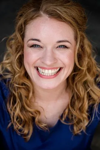 Madeleine K. ist ein weibliches Actors Model mit blauen Augen und rot-blonden Haaren aus Köln