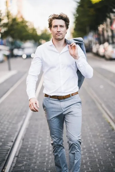 8. Bild von Jakob J. aus seiner Sedcard