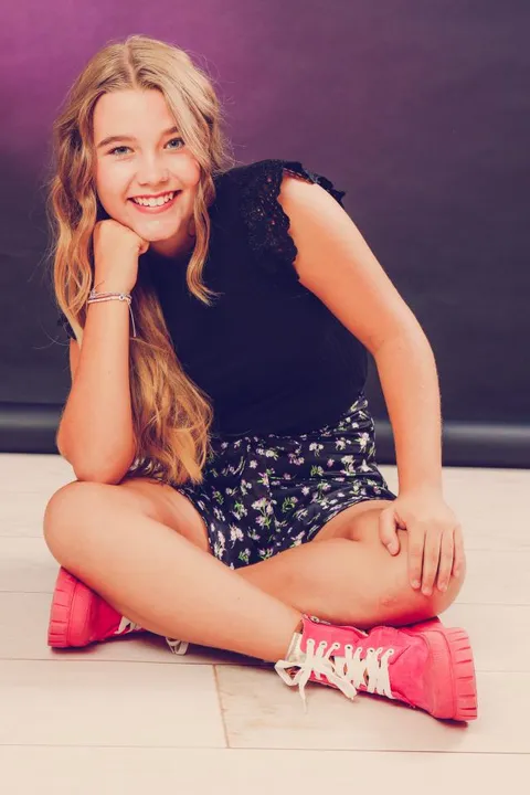 15. Bild von Sanya S. aus seiner Sedcard