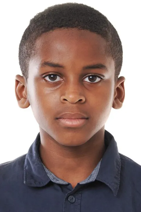 8. Bild von Amir Gazozo A. aus seiner Sedcard
