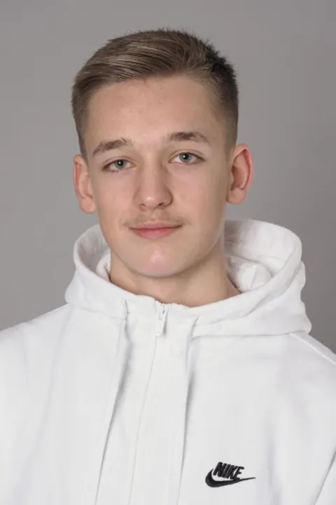 2. Bild von Jannik J. aus seiner Sedcard