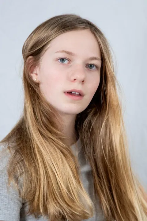 6. Bild von Lucie L. aus seiner Sedcard