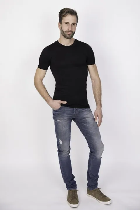 7. Bild von Niko N. aus seiner Sedcard