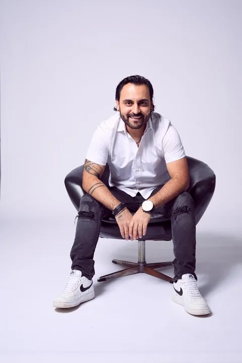 4. Bild von Suleman S. aus seiner Sedcard