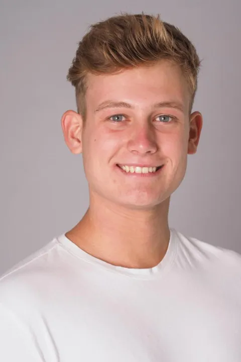 Luis F. ist ein männliches People Model mit blauen Augen und blonden Haaren aus Stuttgart