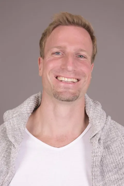Jan H. ist ein männliches People Model mit blauen Augen und dunkelblonden Haaren aus Stuttgart