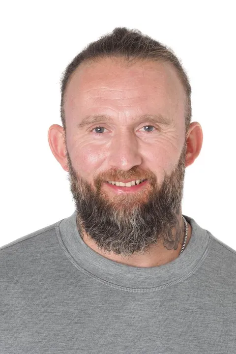 Thomas F. ist ein männliches People Model mit grünen Augen und dunkelblonden Haaren aus Stuttgart