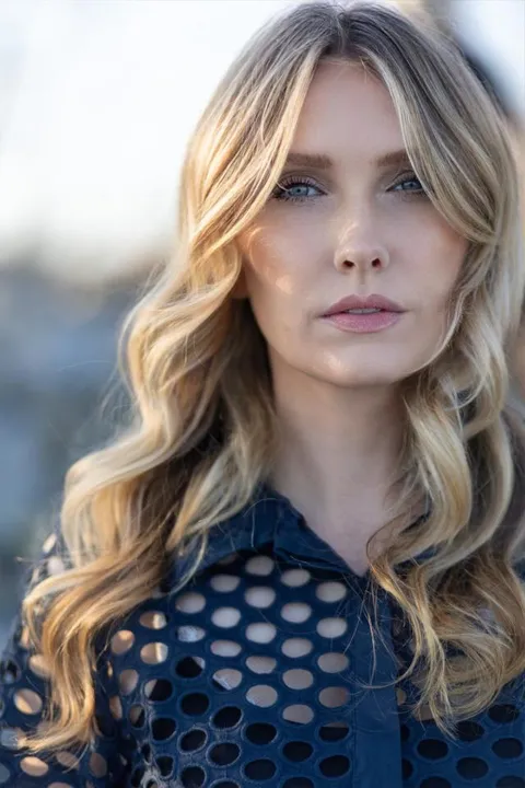 Marlena A. ist ein weibliches Commercials Model mit blauen Augen und blonden Haaren aus Stuttgart