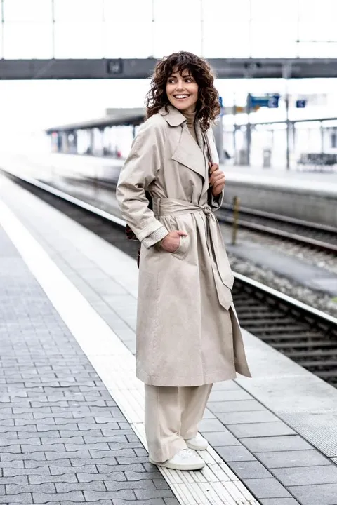 7. Bild von Maria M. aus seiner Sedcard