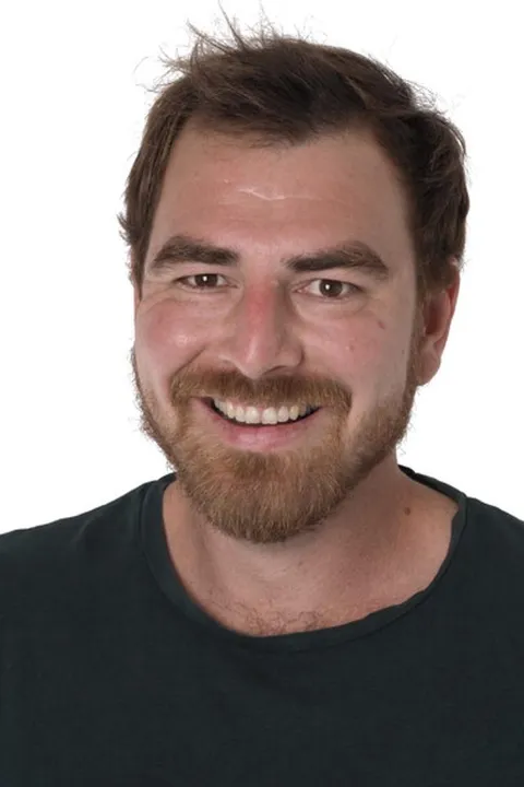 David K. ist ein männliches People Model mit braunen Augen und rot-braunen Haaren aus Stuttgart