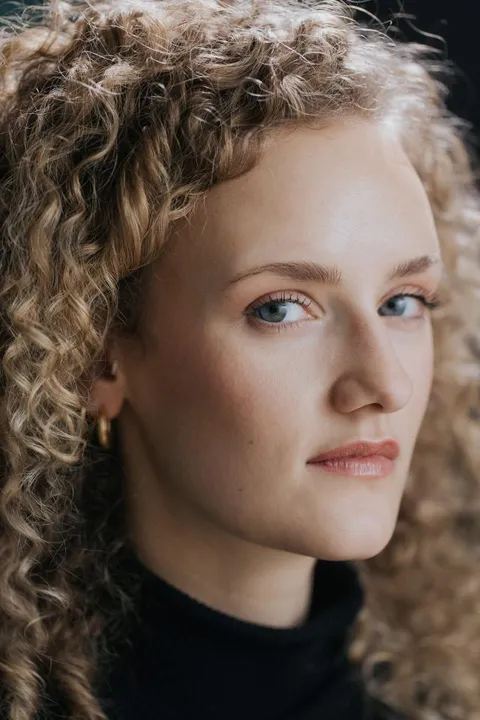 Nathalie A. ist ein weibliches Beauty Model mit blauen Augen und blonden Haaren aus Stuttgart