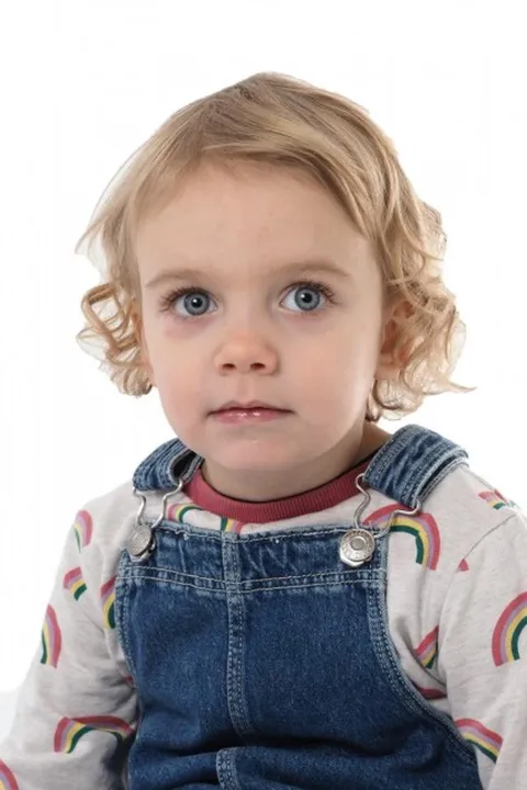 Marie S. ist ein weibliches People Model mit blauen Augen und blonden Haaren aus Stuttgart