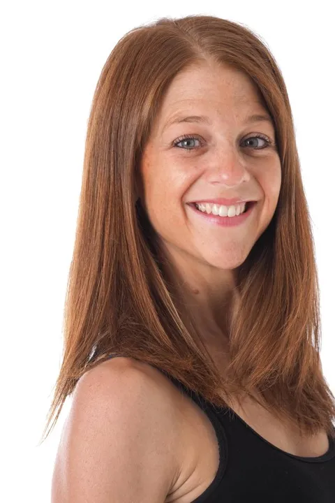 Maryline B. ist ein weibliches People Model mit grün-blauen Augen und rot-braunen Haaren aus Stuttgart