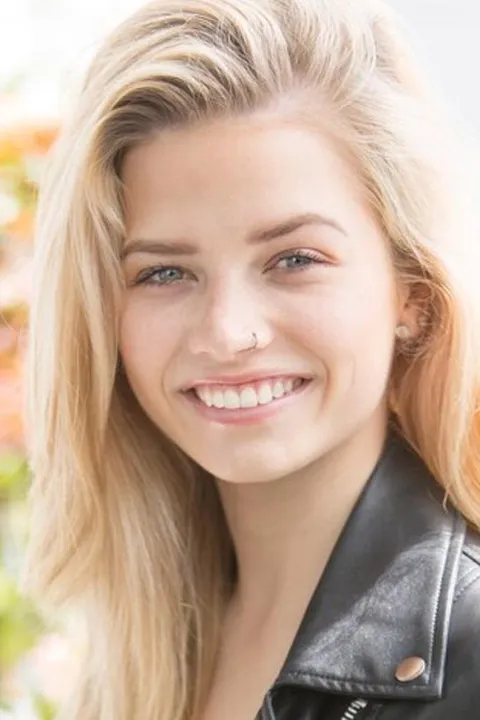 3. Bild von Alina A. aus seiner Sedcard