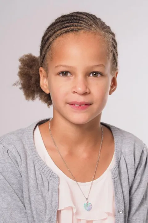 4. Bild von Amara A. aus seiner Sedcard