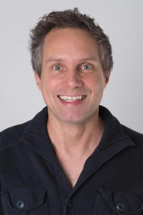 Sven K. ist ein männliches People Model mit grau-blauen Augen und dunkelblonden Haaren aus Stuttgart