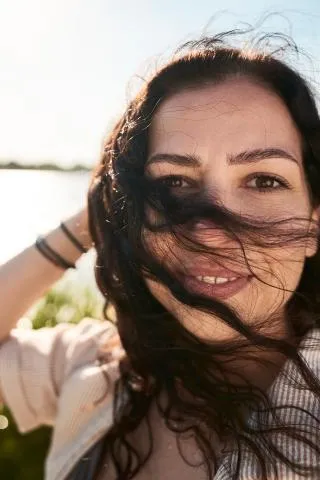 Christina N. ist ein weibliches People Model mit braunen Augen und braunen Haaren aus Stuttgart