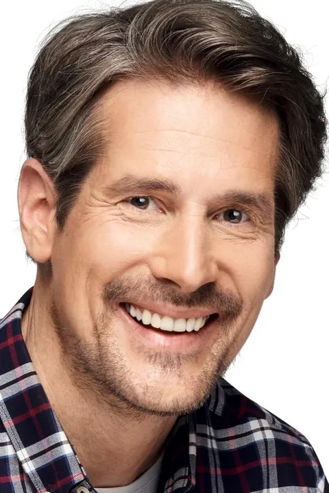 Smail K. ist ein männliches Best Ager Model mit braunen Augen und braunen Haaren aus Stuttgart