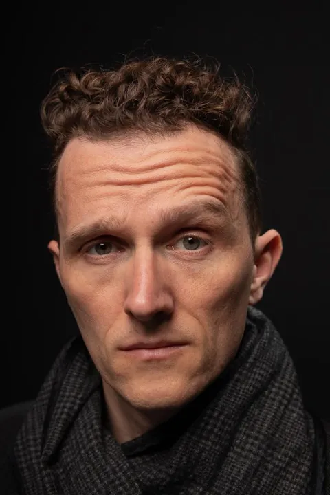 Achim H. ist ein männliches Actors Model mit grau-grünen Augen und hellbraunen Haaren aus Mannheim