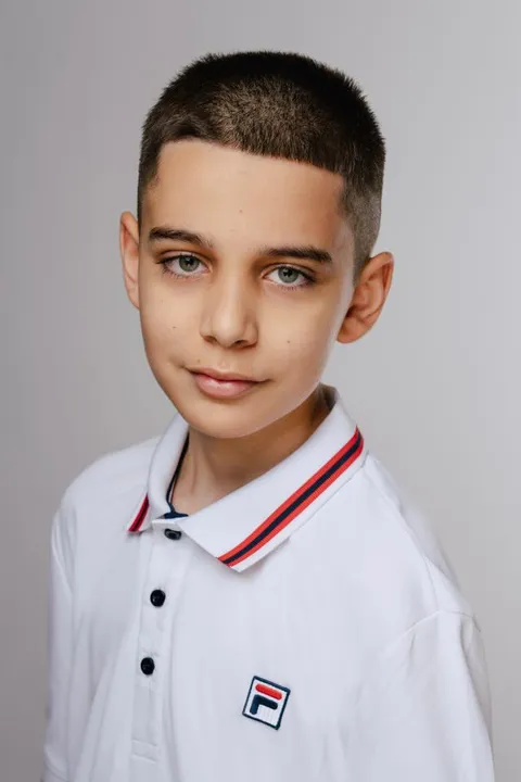 4. Bild von Luis Mario L. aus seiner Sedcard
