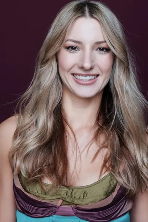 Carolin Luisa F. ist ein weibliches People Model mit braunen Augen und blonden Haaren aus Stuttgart