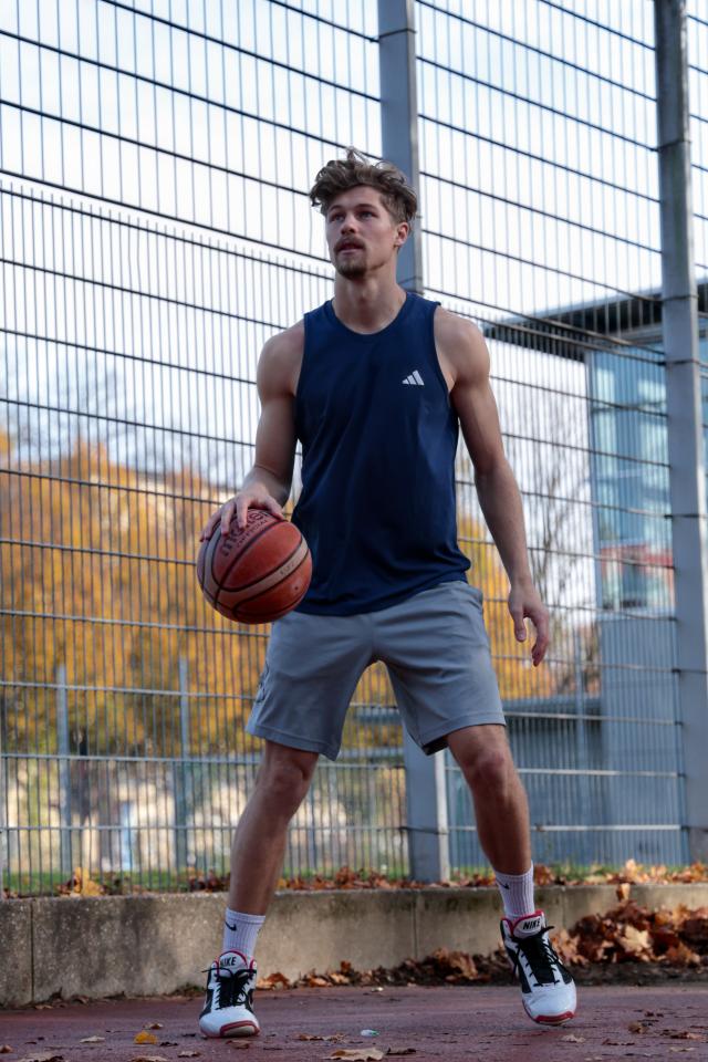 6. Bild von Moritz M. aus seiner Sedcard