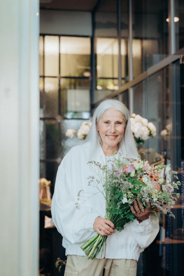 6. Bild von Debora D. aus seiner Sedcard