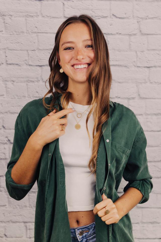 2. Bild von Lea L. aus seiner Sedcard