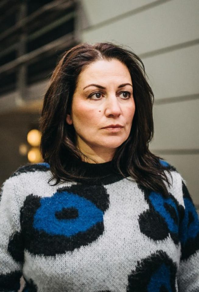 Özlem Ö. ist ein weibliches Actors Model mit braunen Augen und dunkelbraunen Haaren aus Stuttgart