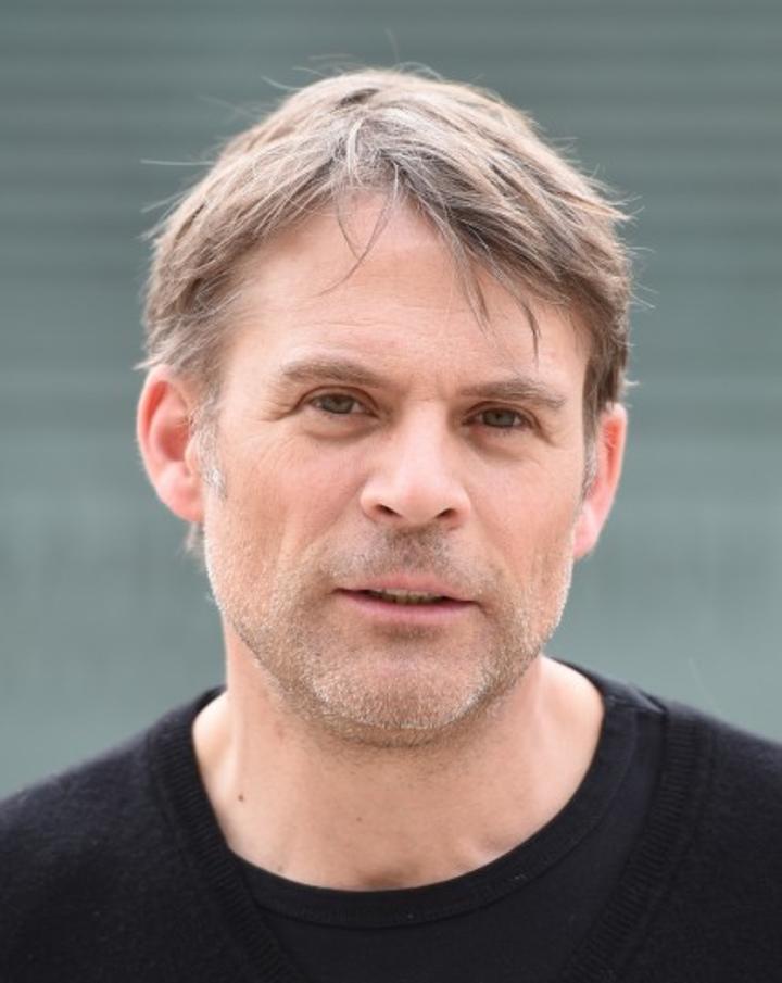 Thomas H. ist ein männliches Actors Model mit braun-grünen Augen und dunkelblonden Haaren aus Stuttgart