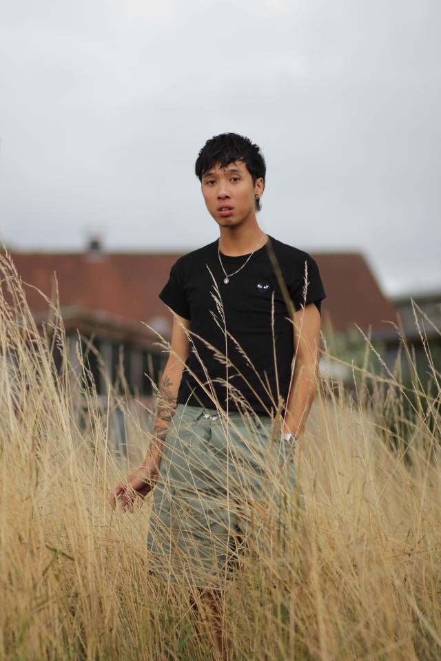 Khamthawon P. ist ein männliches People Model mit braunen Augen und schwarzen Haaren aus Stuttgart