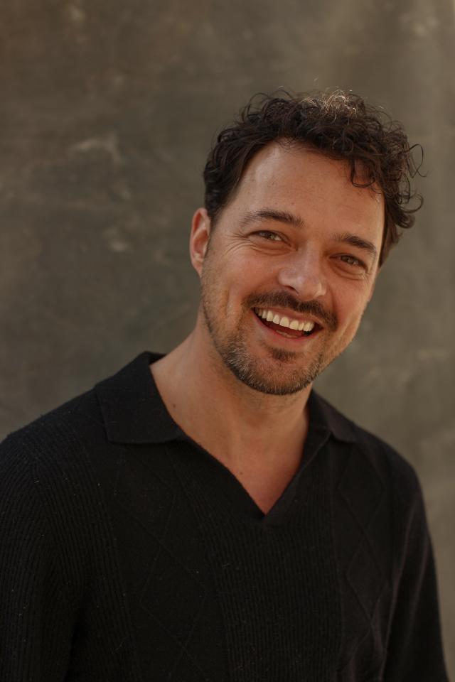 Christiaan Albert Bloem B. ist ein männliches Actors Model mit braun-grünen Augen und dunkelbraunen Haaren aus Niederlande