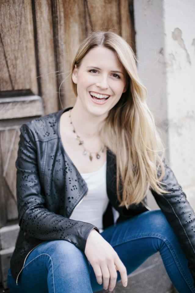 4. Bild von Natascha N. aus seiner Sedcard