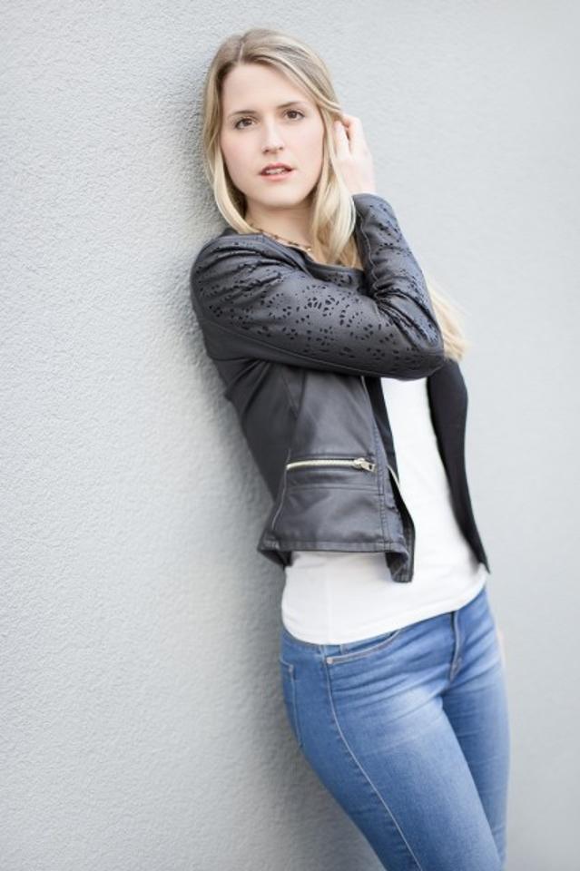 5. Bild von Natascha N. aus seiner Sedcard