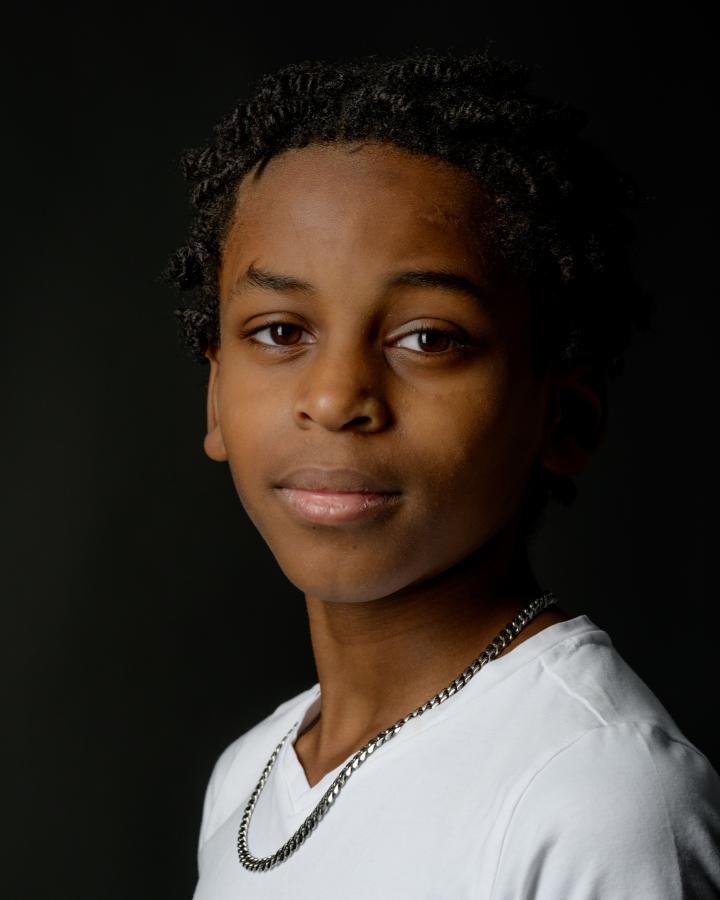 Amir Gazozo T. ist ein männliches People Model mit braunen Augen und schwarzen Haaren aus Stuttgart