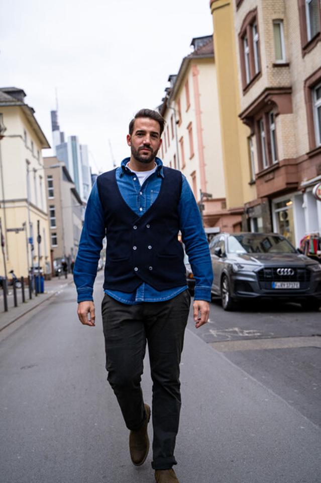 8. Bild von Denis D. aus seiner Sedcard