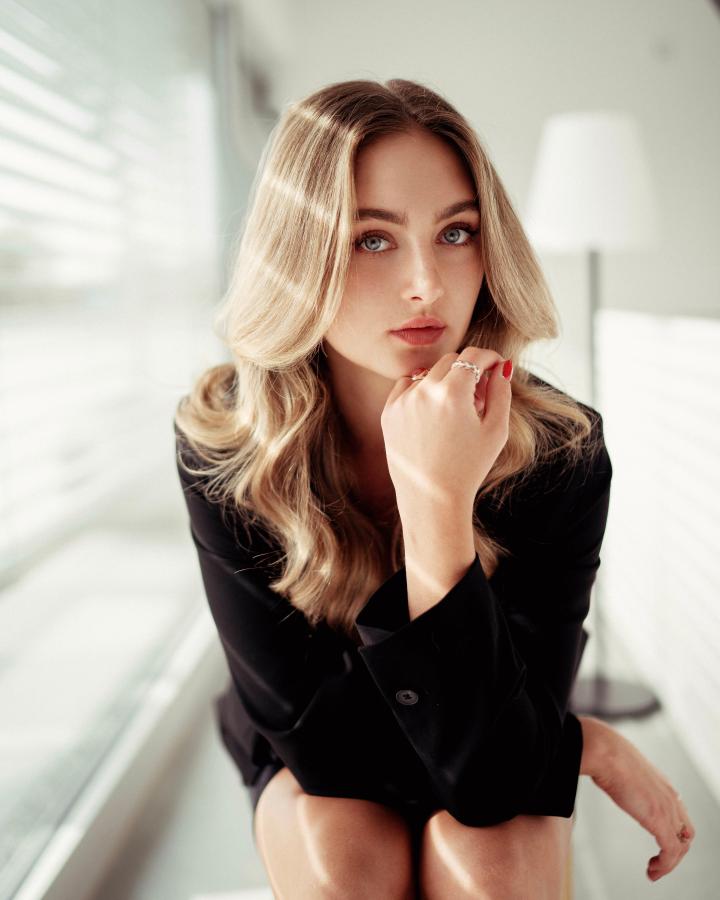 3. Bild von Helen H. aus seiner Sedcard