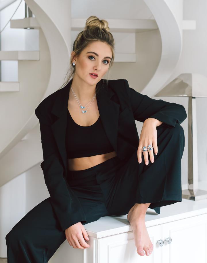 8. Bild von Helen H. aus seiner Sedcard