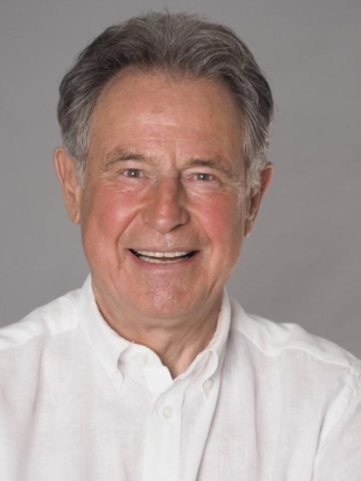 Wolfgang S. ist ein männliches Best Ager Model mit braun-grünen Augen und gräulichen Haaren aus Stuttgart