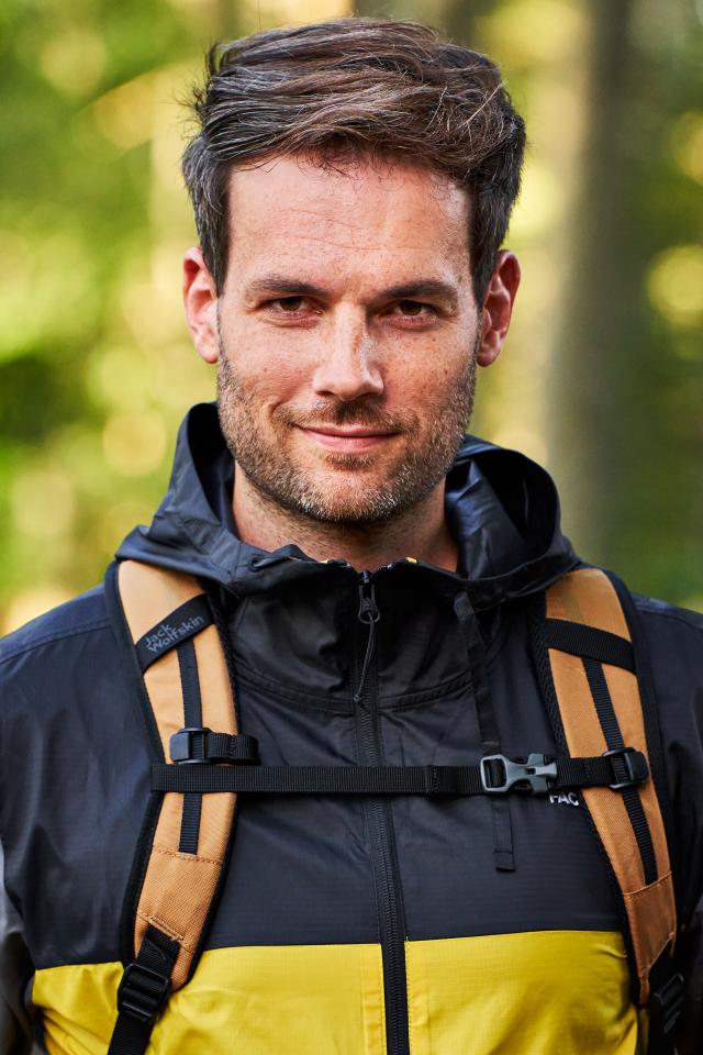 Marcel K. ist ein männliches Mainboard Model mit braunen Augen und dunkelbraunen Haaren aus Stuttgart