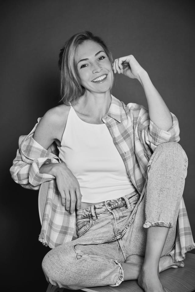 13. Bild von Isabelle I. aus seiner Sedcard