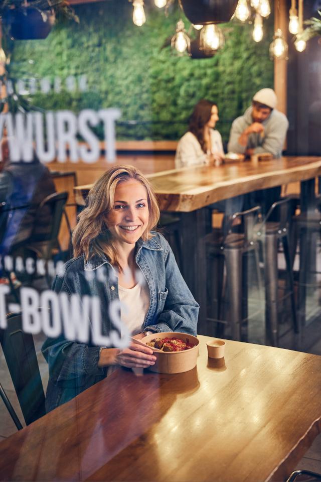 10. Bild von Isabelle I. aus seiner Sedcard